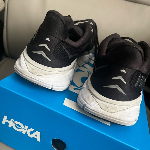 Hoka Arahi 6 - Picture 8 of 11